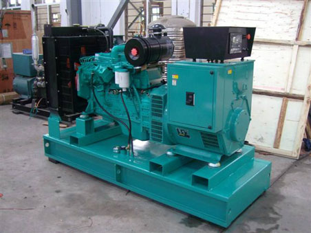 青岛200kw康明斯柴油发电机组图片 青岛200kw康明斯柴油发电机组图片
